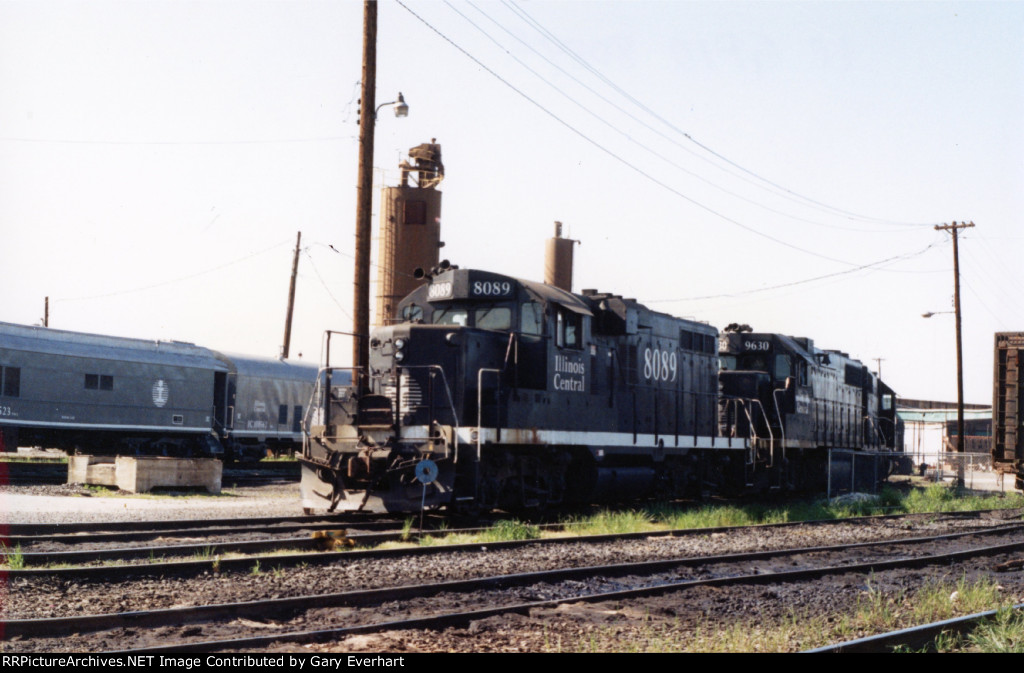 IC GP10 #8089 - Illinois Central